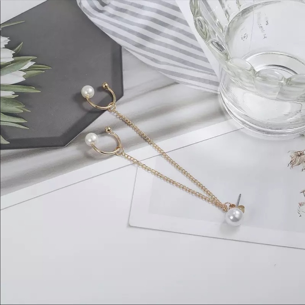 • Isla • Faux Pearl Tassel Cuff Earring - Picture 2 of 5